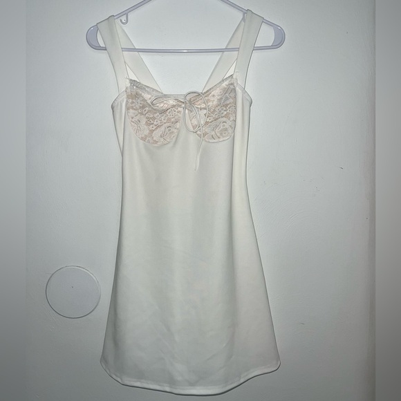 White Lace Dress - Picture 3 of 8